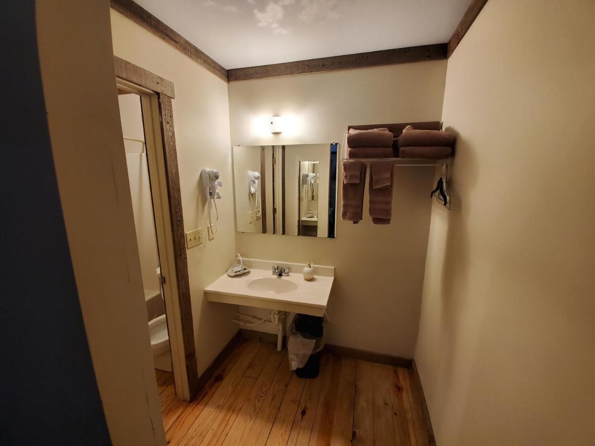 Jamesport Inn Eksteriør billede